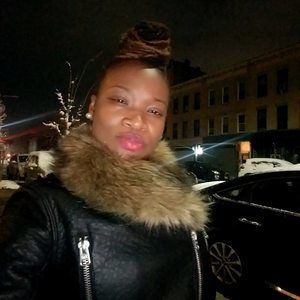 Meet your Posher, Renee